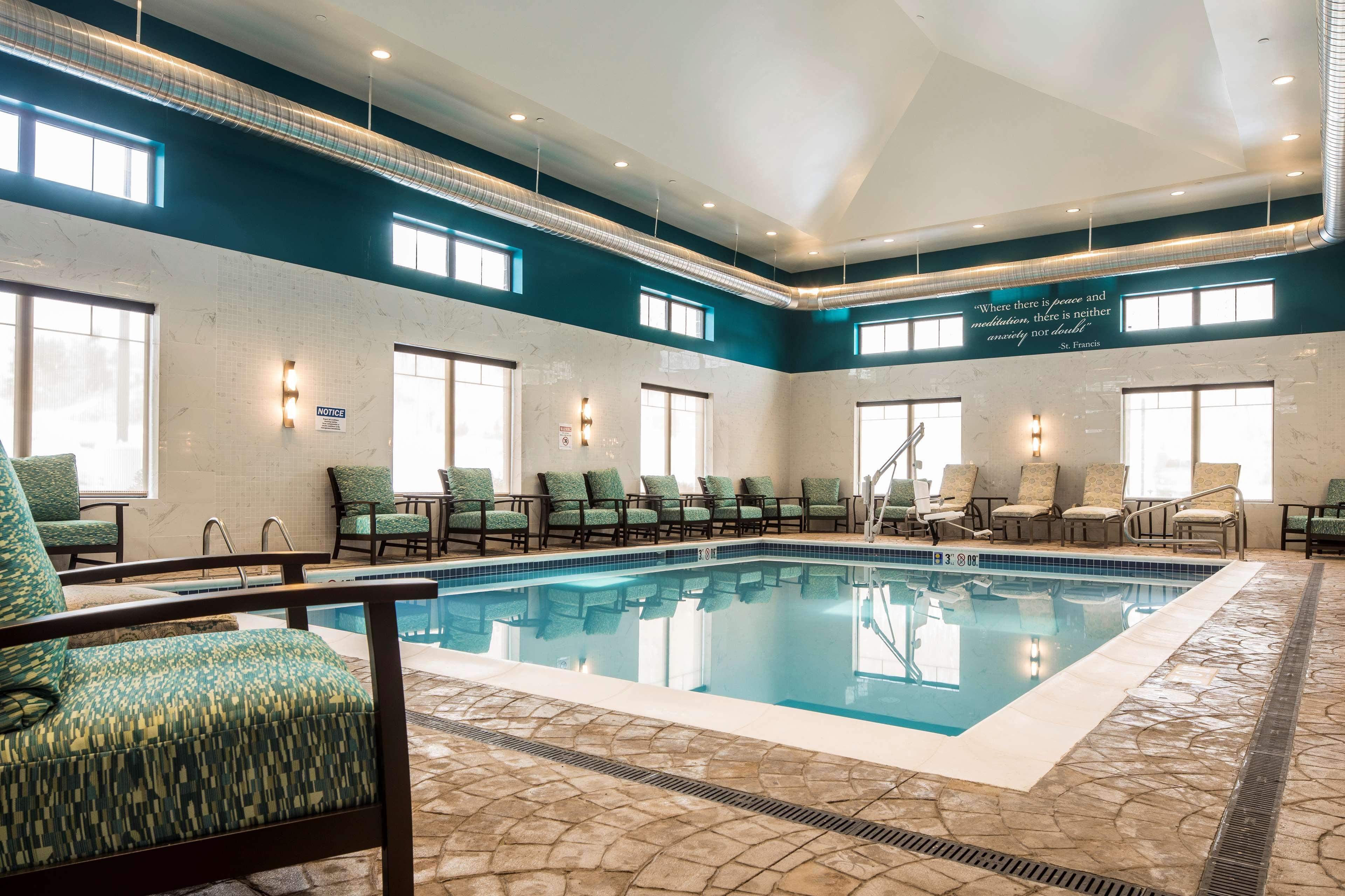 Best Western Plus Franciscan Square Inn & Suites Стюбенвілл Екстер'єр фото