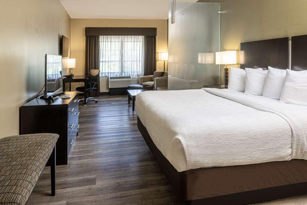 Best Western Plus Franciscan Square Inn & Suites Стюбенвілл Номер фото