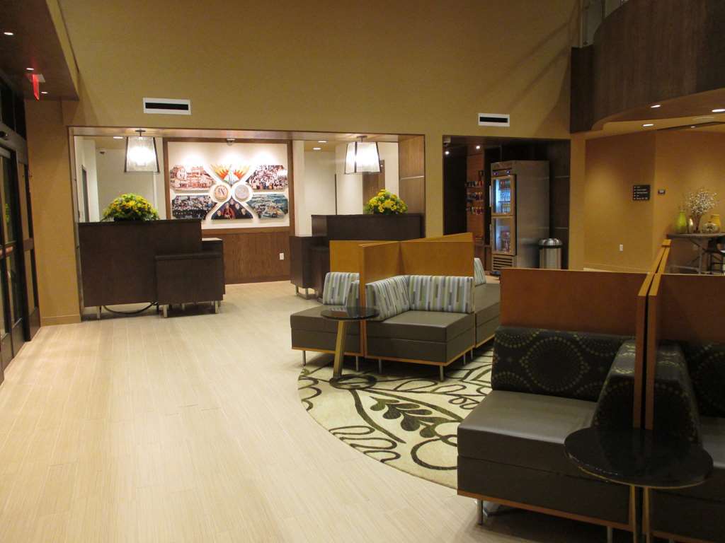 Best Western Plus Franciscan Square Inn & Suites Стюбенвілл Інтер'єр фото